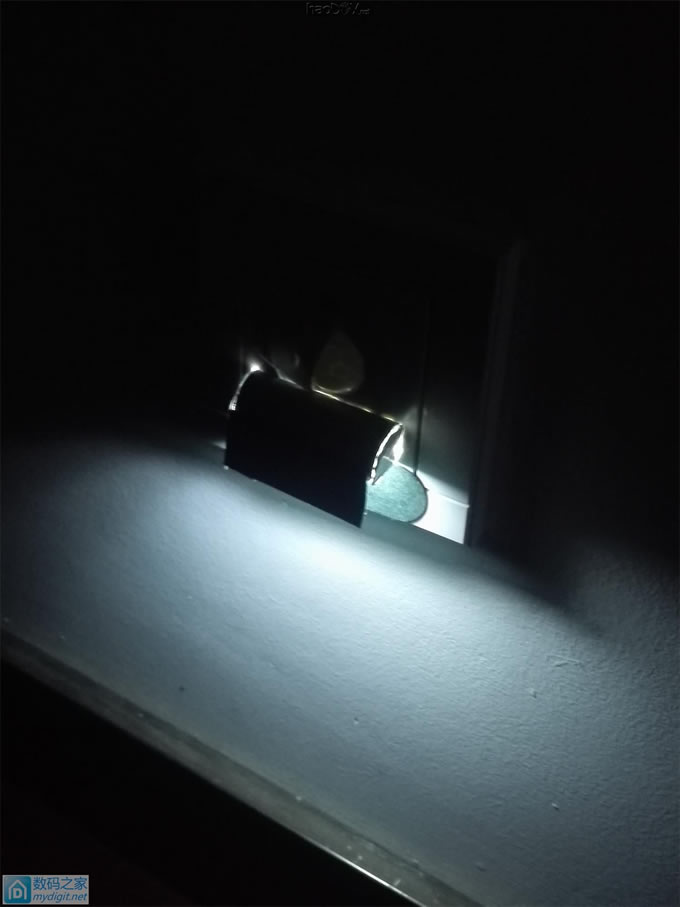 俺爹起夜总是开大灯吵醒俺娘?这可不行。自制红外热释电小夜灯!