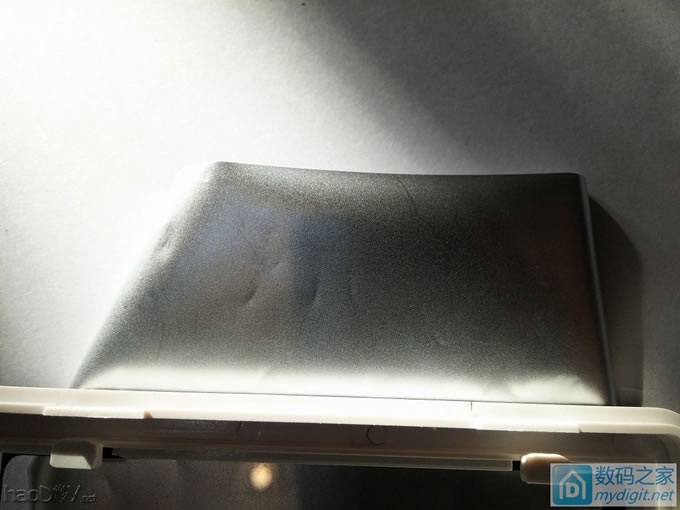 家用双探头数字温湿度计增加红外感应光控背光功能 家用双探头数字温湿度计增加红外感应光控背光功能