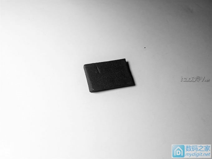 家用双探头数字温湿度计增加红外感应光控背光功能