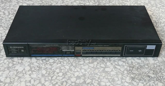 先锋TX-221Z组合音响收音头拆解并完全改造(附接口功能) 先锋TX-221Z组合音响收音头拆解并完全改造(附接口功能)