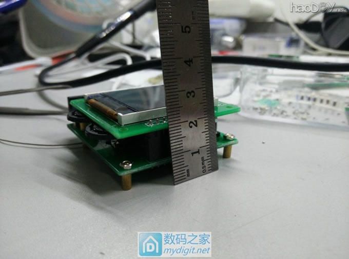 DIY 20V/6A掌上数控电源(恒压恒流+彩屏+5V/6A输出) DIY 20V/6A掌上数控电源(恒压恒流+彩屏+5V/6A输出)