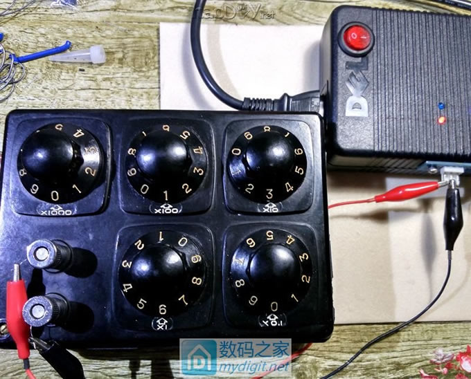 用索尼4.2V电源适配器DIY的4S平衡充