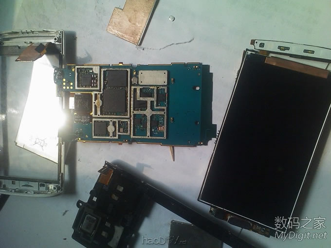 索爱X10i防止CPU过热虚焊,加装散热片改造 索爱X10i防止CPU过热虚焊,加装散热片改造