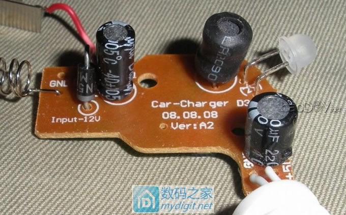 请输入描述 使用车充、LED头灯电路板制作1.5V电源模块(可代替1号电池)