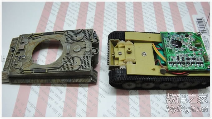 接楼上 『小七DIY』迷你蓝牙小坦克,支持重力感应哦!