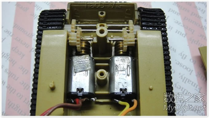 接楼上 『小七DIY』迷你蓝牙小坦克,支持重力感应哦!