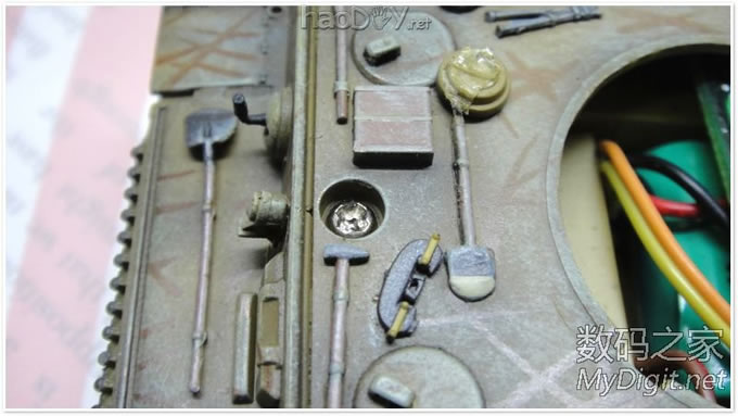 接楼上 『小七DIY』迷你蓝牙小坦克,支持重力感应哦!