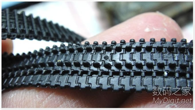 接楼上 『小七DIY』迷你蓝牙小坦克,支持重力感应哦!