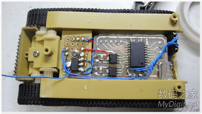 接楼上 『小七DIY』迷你蓝牙小坦克,支持重力感应哦!