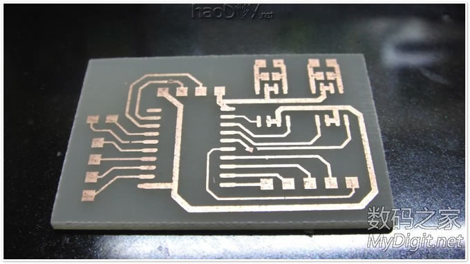 接楼上 『小七DIY』迷你蓝牙小坦克,支持重力感应哦!