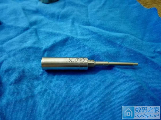 31 仿造数码之家22合一工具手柄 - 土豪金黄铜版(附加工全过程)