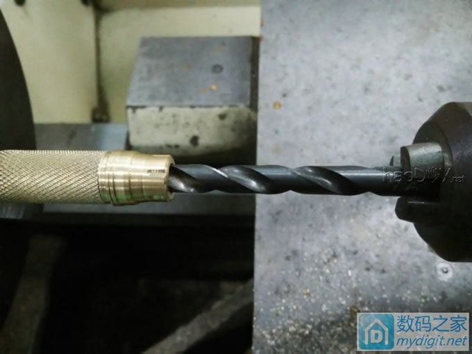 10 仿造数码之家22合一工具手柄 - 土豪金黄铜版(附加工全过程)