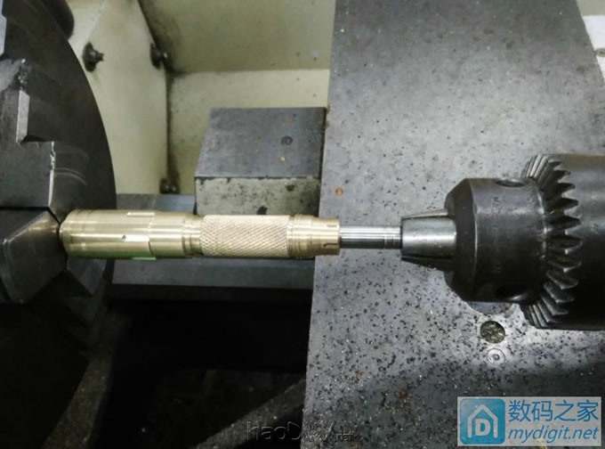 35 仿造数码之家22合一工具手柄 - 土豪金黄铜版(附加工全过程)