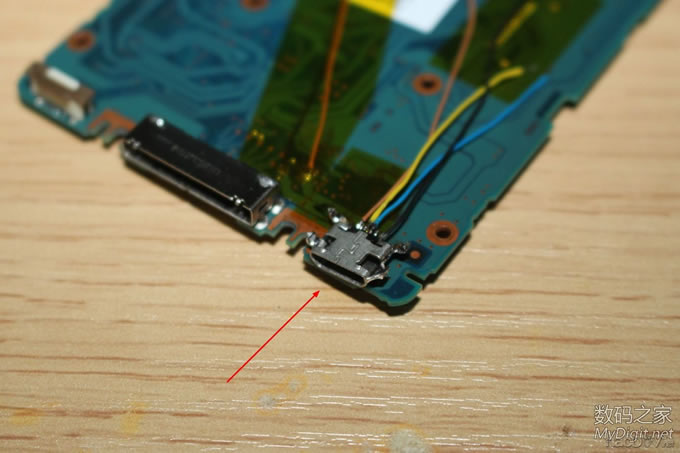 ΢ZUNEװMiocrUSBӿڣƷ߽ӿڸͨUSBӿ