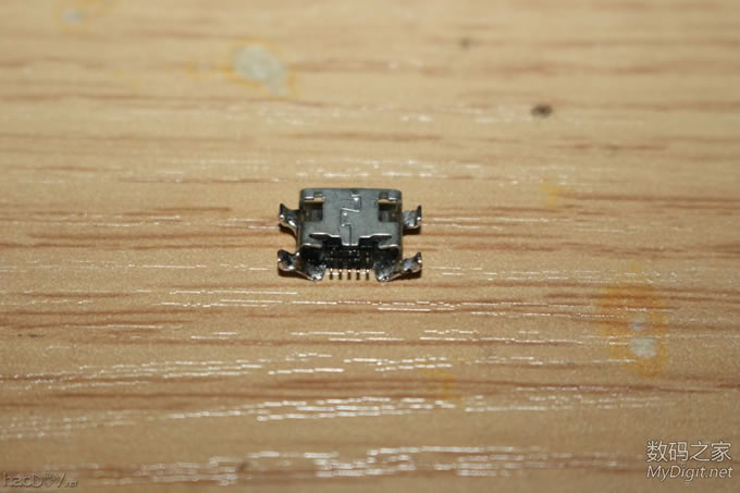 ΢ZUNEװMiocrUSBӿڣƷ߽ӿڸͨUSBӿ