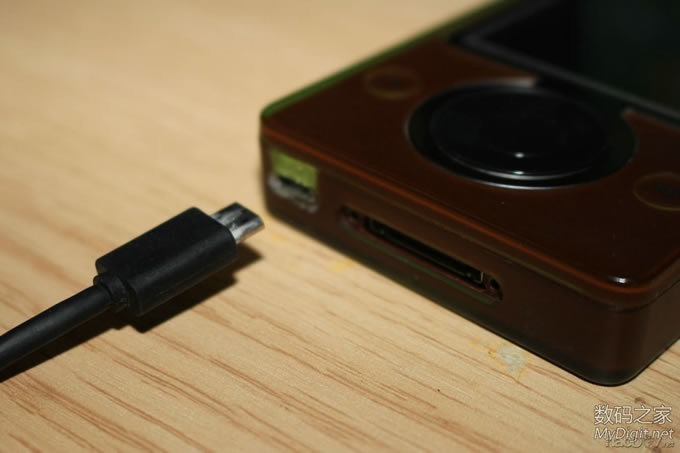 ΢ZUNEװMiocrUSBӿڣƷ߽ӿڸͨUSBӿ