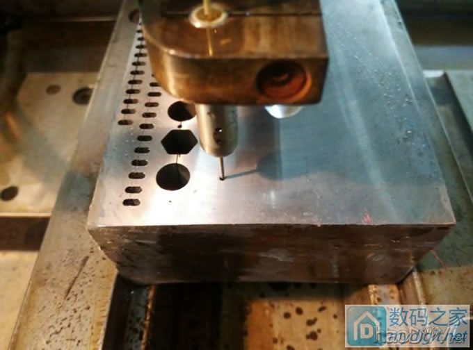 DIY打造锂电钻延长杆批头套筒,亦可当螺丝刀延长杆! DIY打造锂电钻延长杆批头套筒,亦可当螺丝刀延长杆!