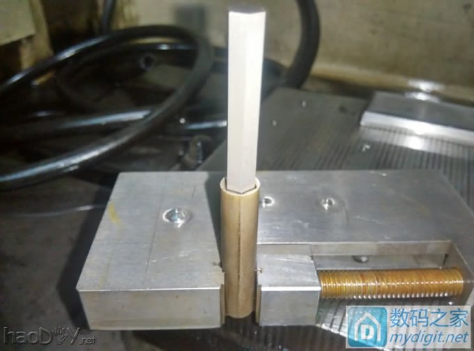 DIY打造锂电钻延长杆批头套筒,亦可当螺丝刀延长杆! DIY打造锂电钻延长杆批头套筒,亦可当螺丝刀延长杆!