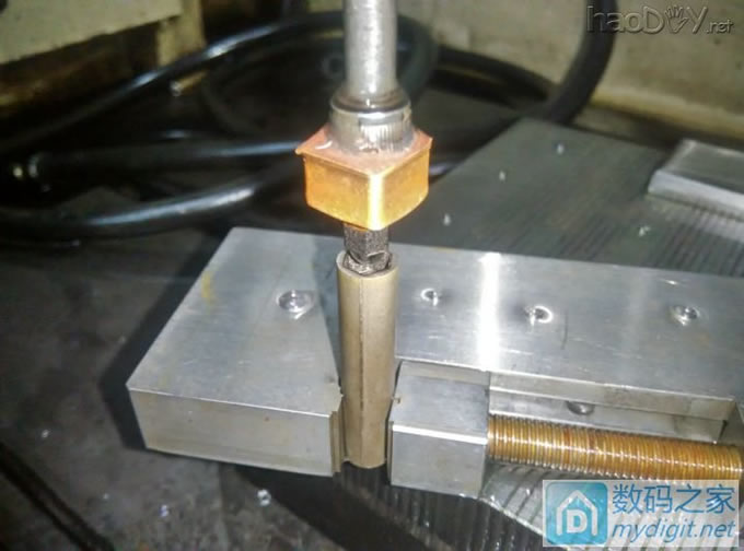 DIY打造锂电钻延长杆批头套筒,亦可当螺丝刀延长杆! DIY打造锂电钻延长杆批头套筒,亦可当螺丝刀延长杆!