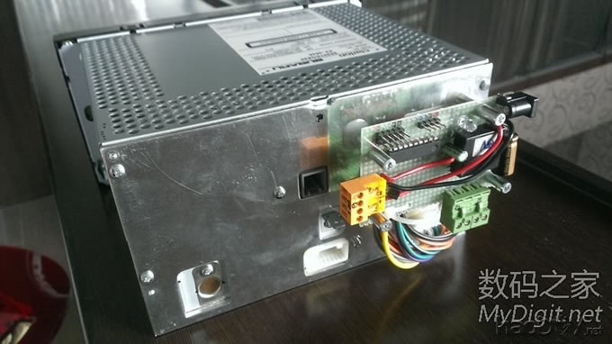 背部-1 斯巴鲁车机加装红外遥控成功咯,开放源代码!