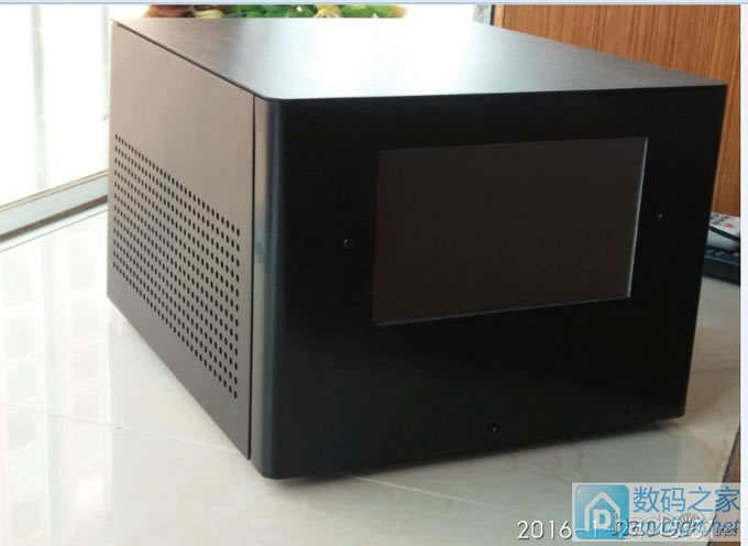 与台式机亲密接触!HTPC机箱加装触摸显示屏