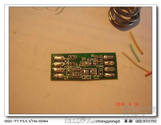 之前买的IPOD SUFFLE,组装底座越看越不爽,改!另增新买一银色。大家都喜欢,补图5楼 之前买的IPOD SUFFLE,组装底座越看越不爽,改!另增新买一银色