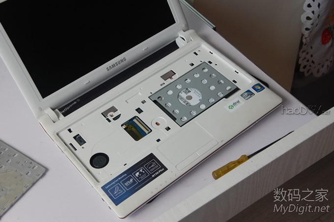 低能不低耗!手工升级三星N150 Plus上网本散热系统 低能不低耗!手工升级三星N150 Plus上网本散热系统