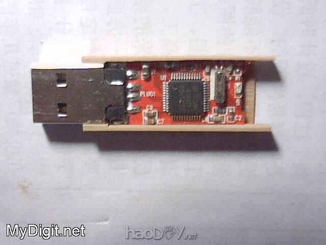 装入拆壳的U盘。 自制环保竹壳U盘(多图)