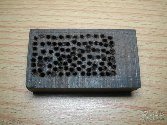 紫光檀木MP3(艾利和N10)和耳机(博士IE2)