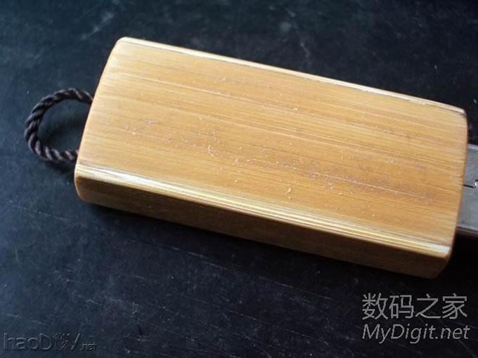 用麻将席做了个U盘,吼吼吼(61楼更新了盖子) 用麻将席做了个U盘,吼吼吼(61楼更新了盖子)