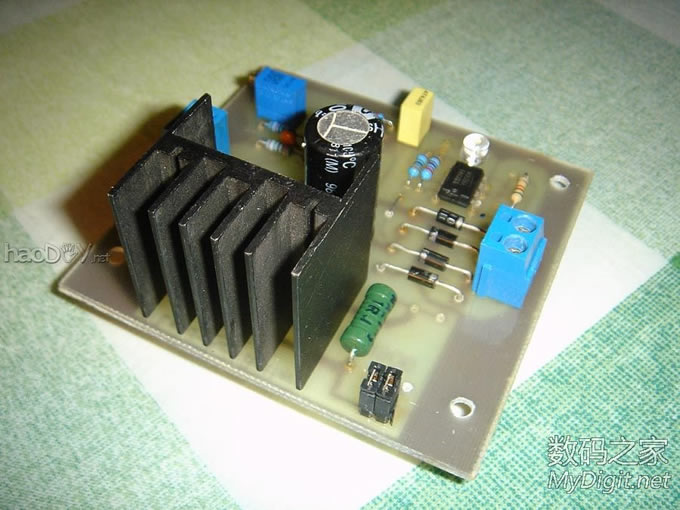 制作一款高精度四段式铅酸电池充电器 制作一款高精度四段式铅酸电池充电器