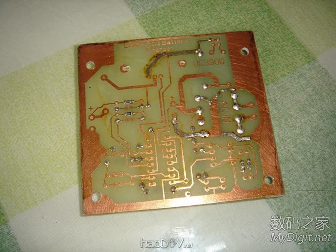 制作一款高精度四段式铅酸电池充电器 制作一款高精度四段式铅酸电池充电器