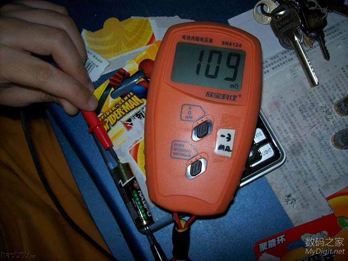 测试过半了 市场常见 一次性5号碱性电池LR6测试(测试结束)