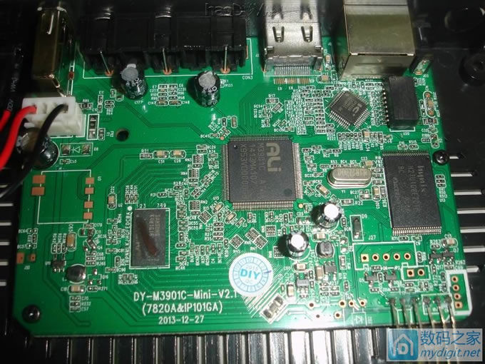 迪优美特X3网络播放器加装RTL8188无线模块及高增益灵敏天线 迪优美特X3网络播放器加装RTL8188无线模块及高增益灵敏天线