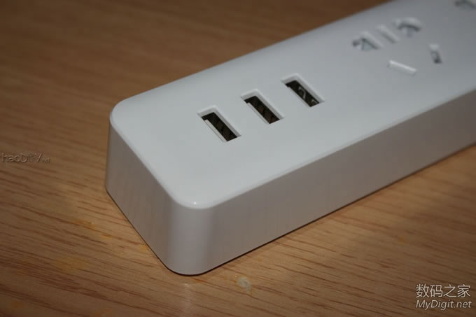 让公牛更牛,公牛小白USB电插座改双开关 让公牛更牛,公牛小白USB电插座改双开关