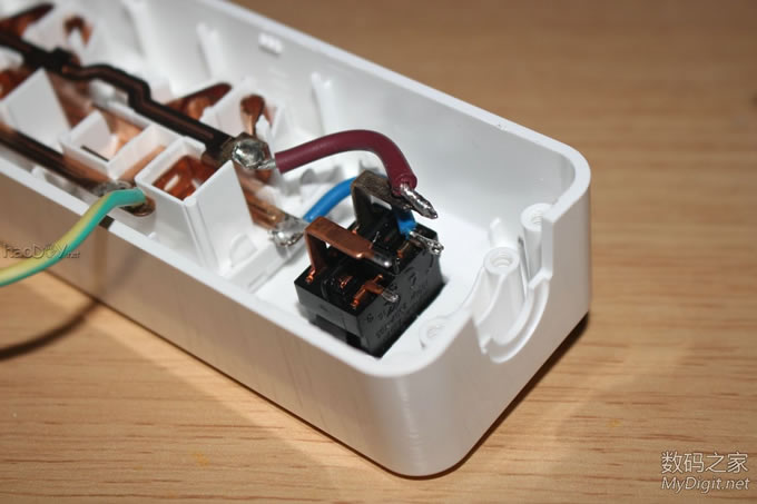 让公牛更牛,公牛小白USB电插座改双开关