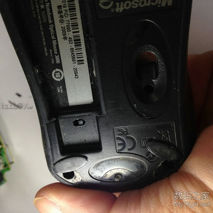 耗电大伤不起?微软迷你鲨3000加装电源开关,透明的光电传感器有