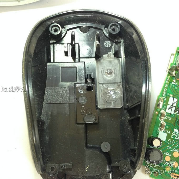 耗电大伤不起?微软迷你鲨3000加装电源开关,透明的光电传感器有