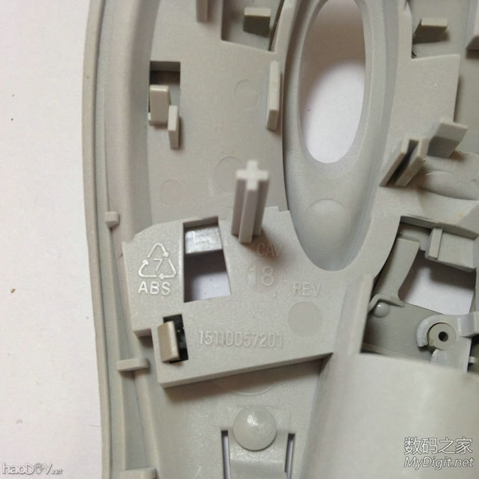 耗电大伤不起?微软迷你鲨3000加装电源开关,透明的光电传感器有木有! 耗电大伤不起?微软迷你鲨3000加装电源开关,透明的光电传感器有