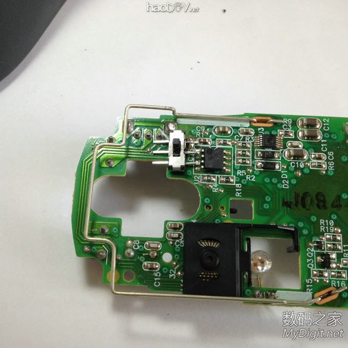 耗电大伤不起?微软迷你鲨3000加装电源开关,透明的光电传感器有