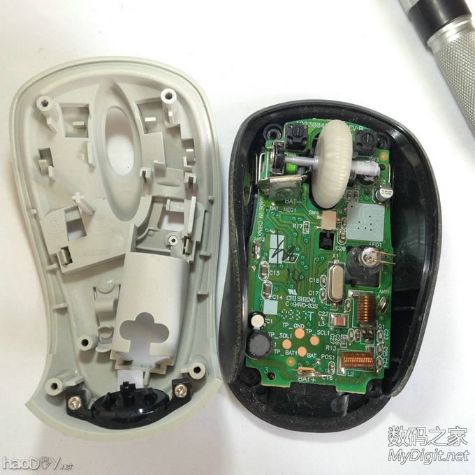 耗电大伤不起?微软迷你鲨3000加装电源开关,透明的光电传感器有木有! 耗电大伤不起?微软迷你鲨3000加装电源开关,透明的光电传感器有