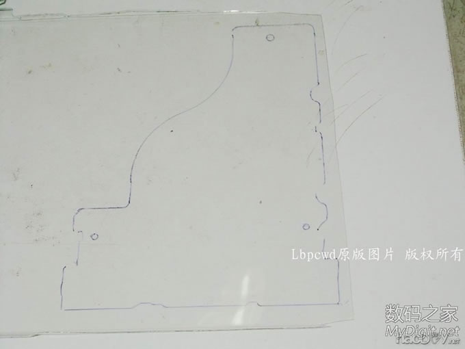 Re:【继续原创】Lbpcwd的废旧硬盘创意又来啦!不到最后,能猜到是做什么的人没几个 .. Lbpcwd的废旧硬盘创意又来啦!不到最后,能猜到是做什么的人没几