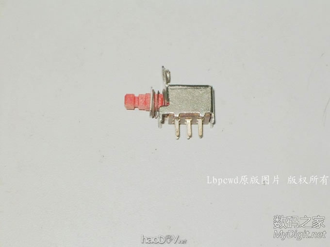 Lbpcwd的废旧硬盘创意又来啦!不到最后,能猜到是做什么的人没几个 Lbpcwd的废旧硬盘创意又来啦!不到最后,能猜到是做什么的人没几