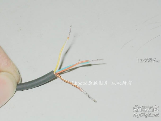 Re:【继续原创】Lbpcwd的废旧硬盘创意又来啦!不到最后,能猜到是做什么的人没几个 .. Lbpcwd的废旧硬盘创意又来啦!不到最后,能猜到是做什么的人没几