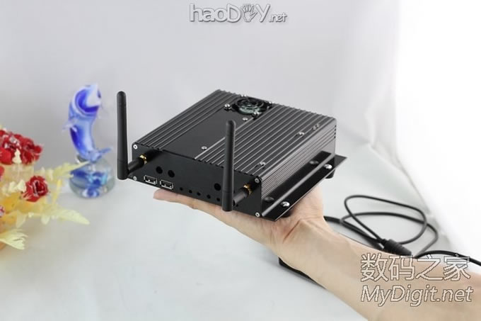 手工打造全金属迷你下载机,手掌大小,实现iPad遥控开机和远程控制(96图) 手工打造全金属迷你下载机,手掌大小,实现iPad遥控开机和远程控