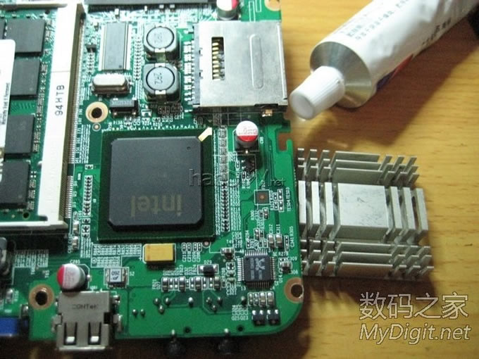 手工打造全金属迷你下载机,手掌大小,实现iPad遥控开机和远程控