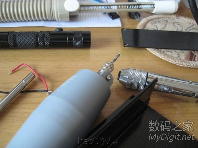 手工打造全金属迷你下载机,手掌大小,实现iPad遥控开机和远程控制(96图) 手工打造全金属迷你下载机,手掌大小,实现iPad遥控开机和远程控