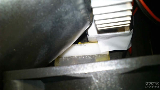 创新看得见!初一学生全程自制智能投影机(更新前双菲镜和风道的