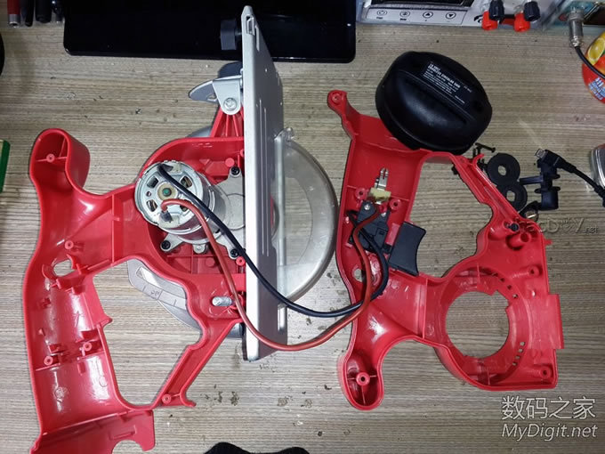 拆解TOOLSHOP充电圆锯+改装全攻略+使用通用锯片+增加调速功能+开关电源供电方法 拆解TOOLSHOP充电圆锯+改装全攻略+使用通用锯片+增加调速功能+开