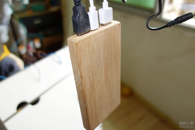 坑爹的砧板 DIY竹壳移动电源